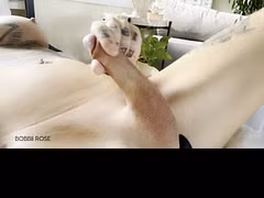 Bobbii Rose – Let’s Friend Control Her Lovense From Afar (Cumshot)