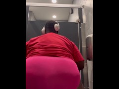 Ebony Trans Woman shakes big fat ass