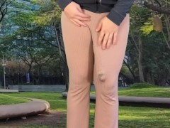 Huge dick shemale hands free cum public