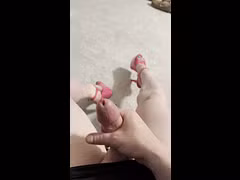 Sissy Crossdresser Jerking Off in Heels