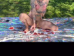 Pissing All Over Smashed Cupcakes